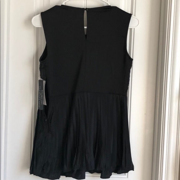 Top - Picture 2 of 7